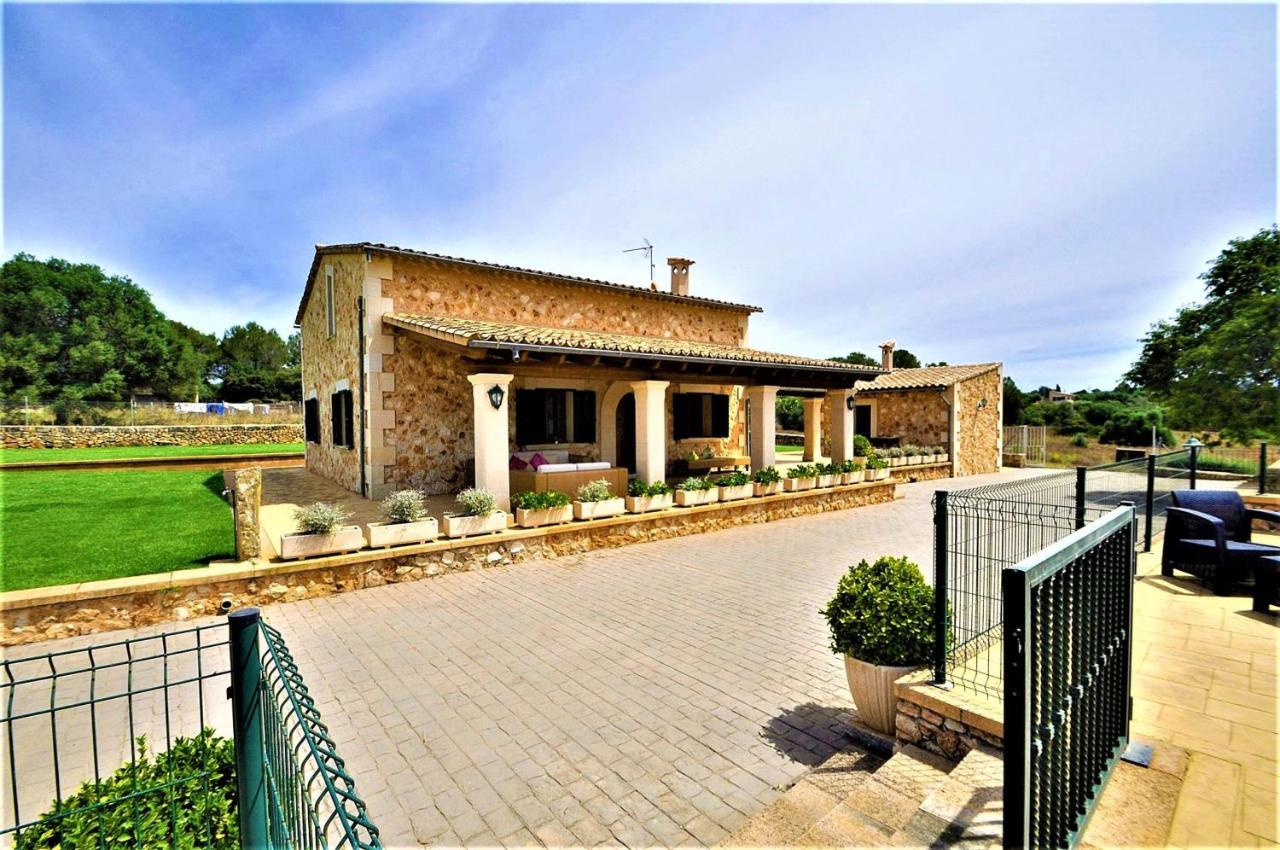 Cas Borrassos- Finca Con Piscina Privada Y Vistas Despejadas 팔마데마요르카 외부 사진