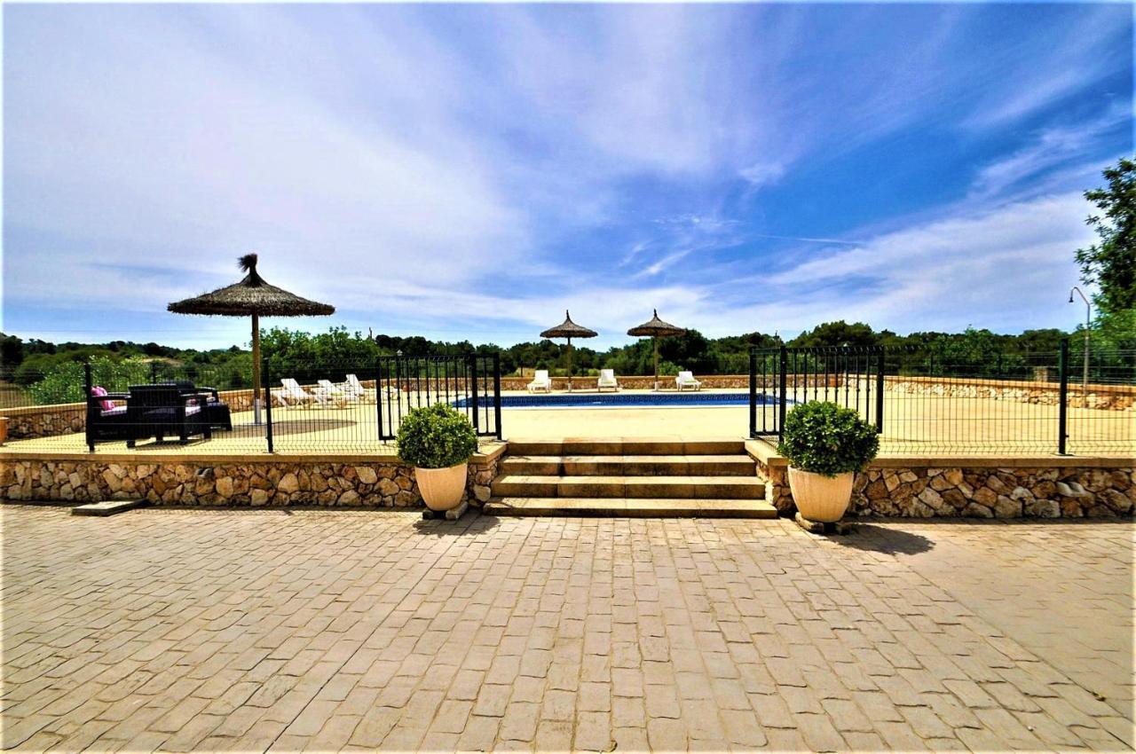 Cas Borrassos- Finca Con Piscina Privada Y Vistas Despejadas 팔마데마요르카 외부 사진