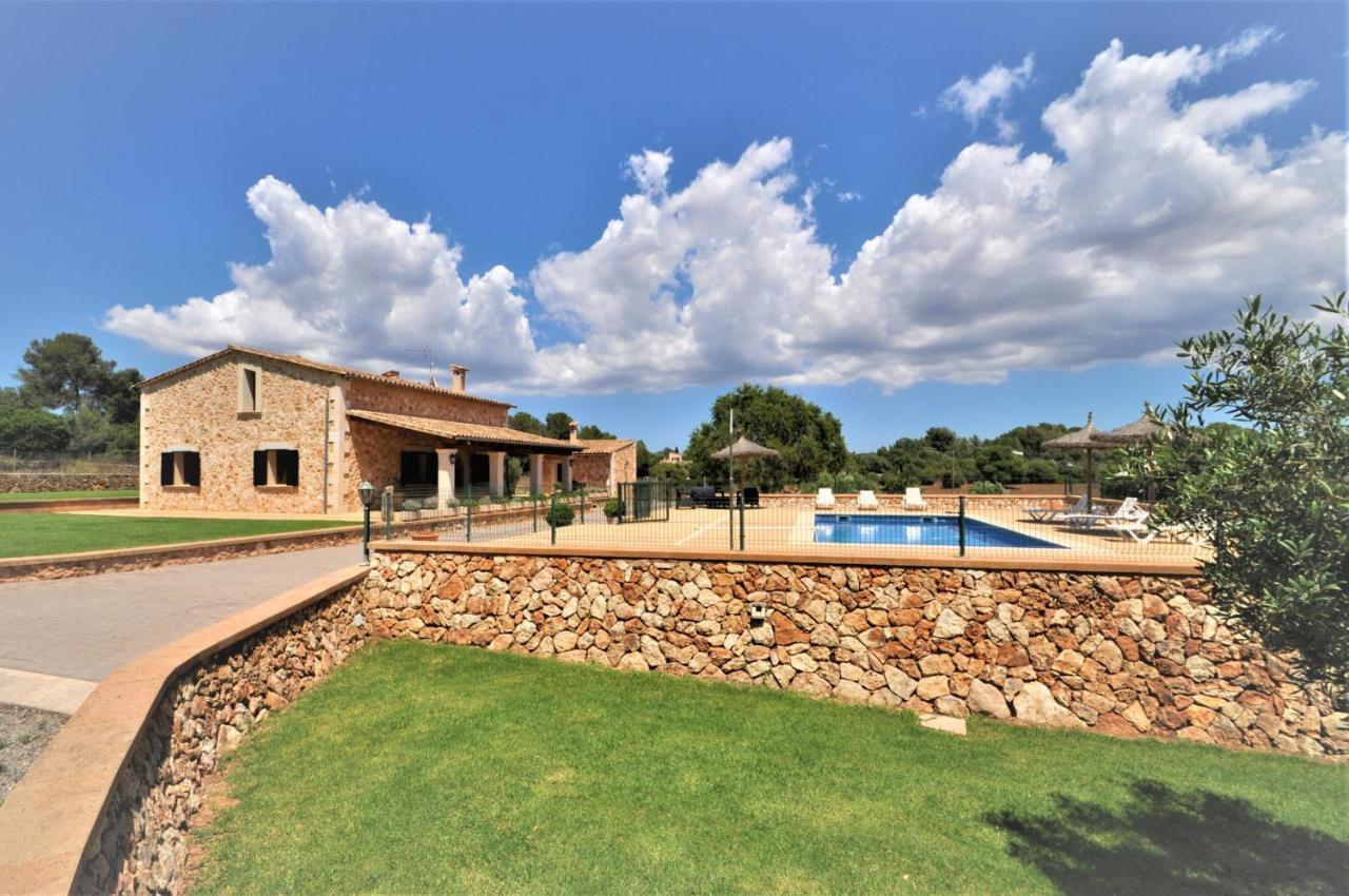 Cas Borrassos- Finca Con Piscina Privada Y Vistas Despejadas 팔마데마요르카 외부 사진